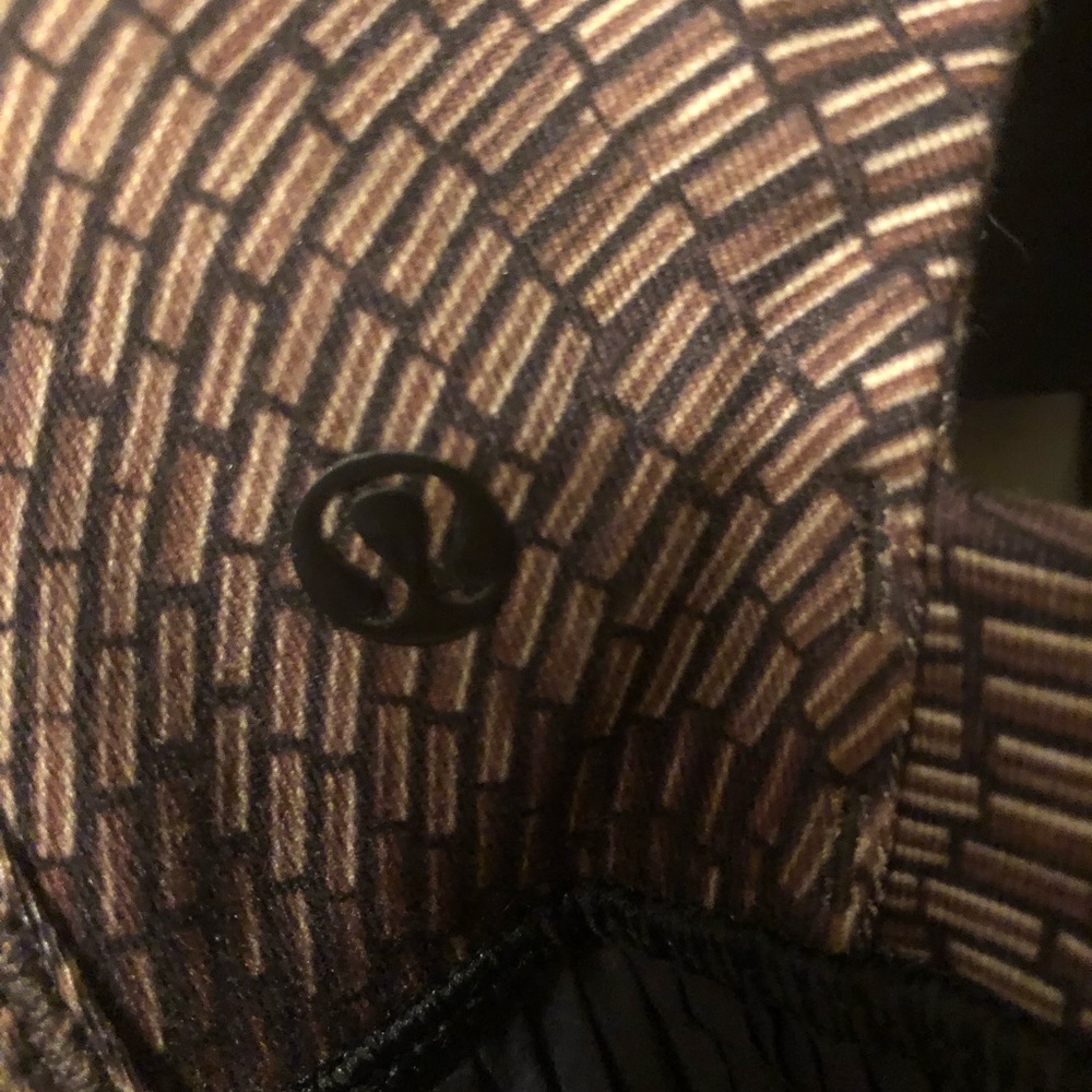 Lululemon size 8 Gold Goddess
